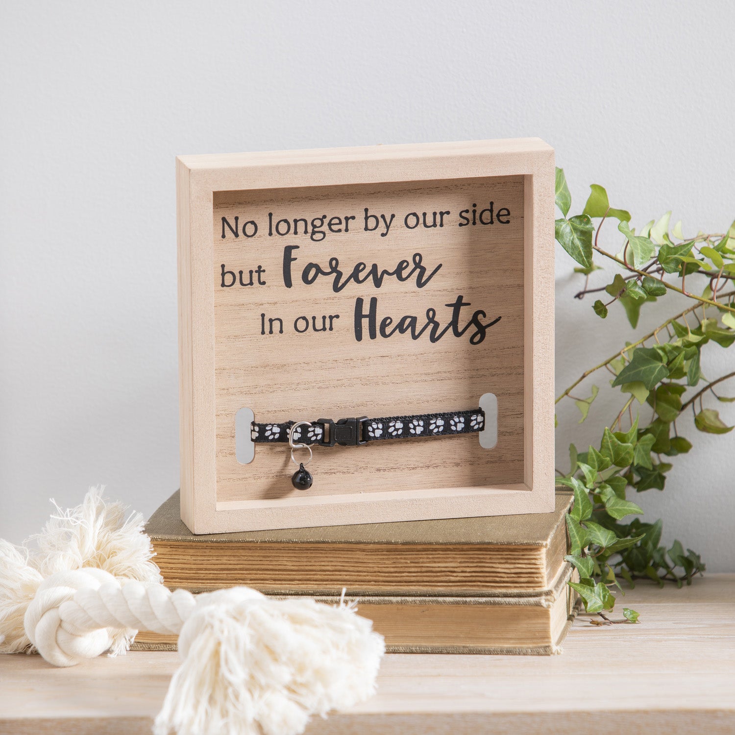 Wood Pet Memorial Tabletop Sign with Collar