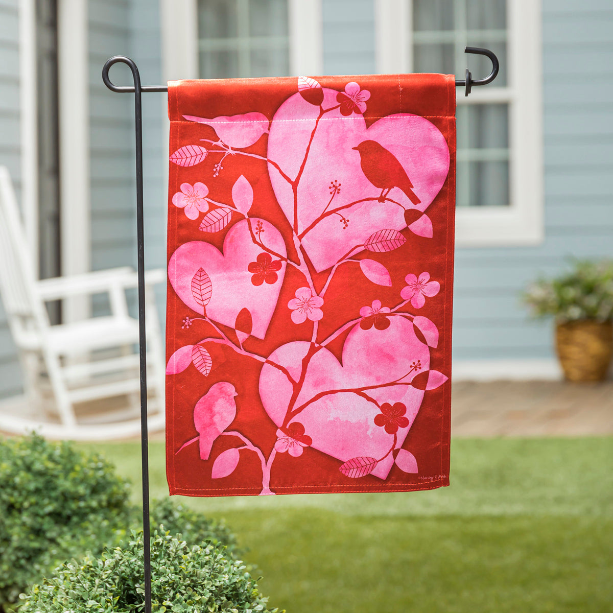 Valentine Silhouette Garden Lustre Flag