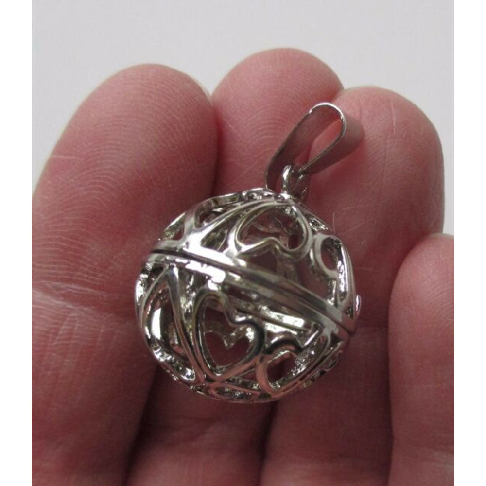 A Circle of Love Prayer Box Charm/Token